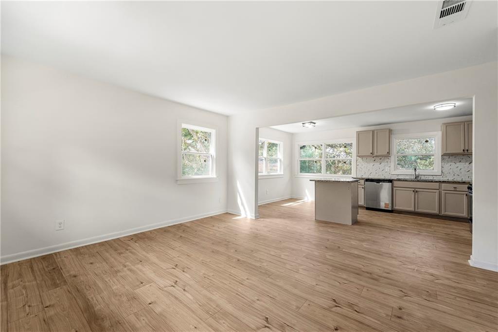 3981 Rutgers Drive Southwest Atlanta, GA 30331 - Photo 3 of 14