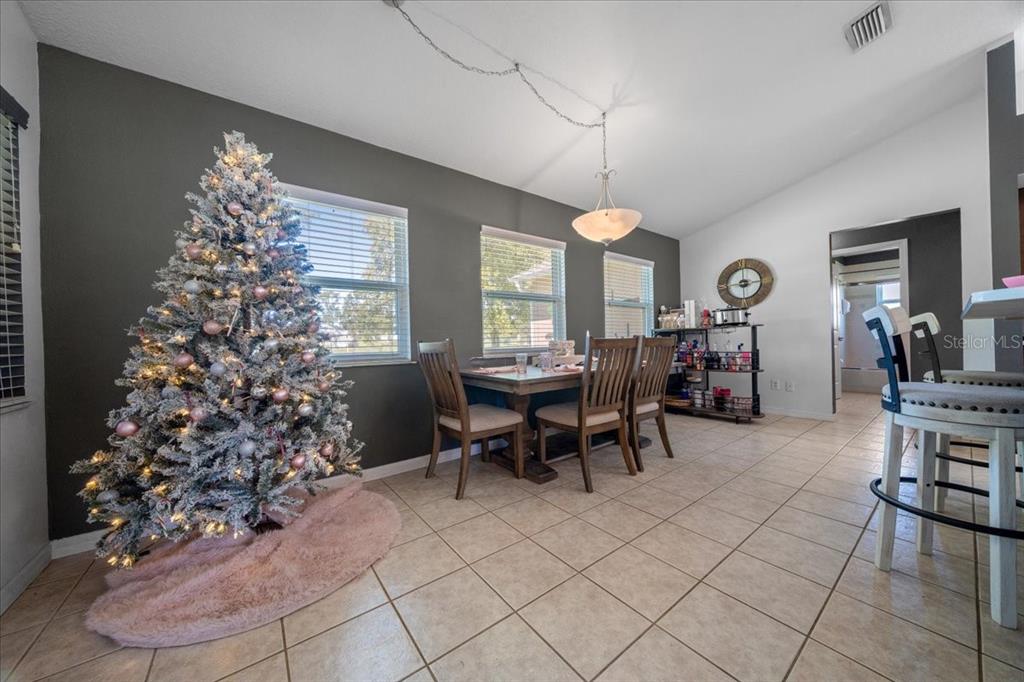 5365 Southwest 111th Lane Road Ocala, FL 34476 - Photo 15 of 42 Gallery Image 15