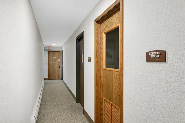 $105,000 | 4101 Parklawn Avenue, Unit 121, Edina, MN 55435