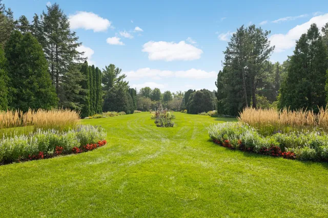 $105,000 | 4101 Parklawn Avenue, Unit 121, Edina, MN 55435