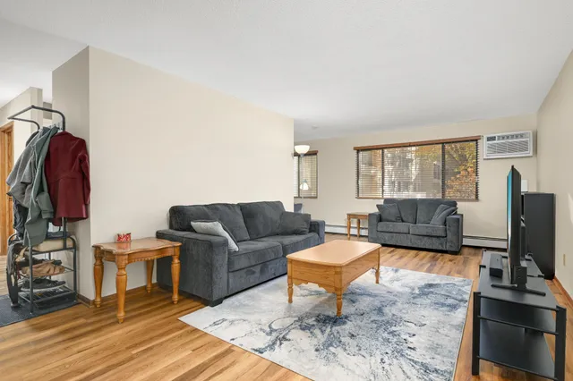 $105,000 | 4101 Parklawn Avenue, Unit 121, Edina, MN 55435