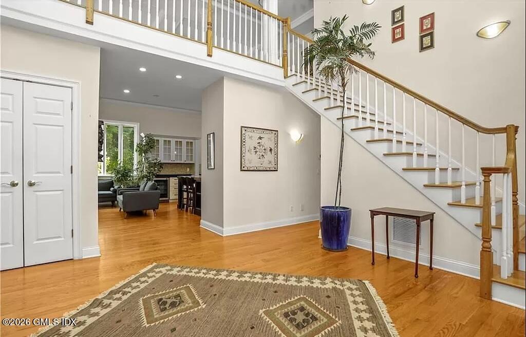 30 Stillview Road Stamford, CT 06902 - Photo 2 of 10 02 Foyer
