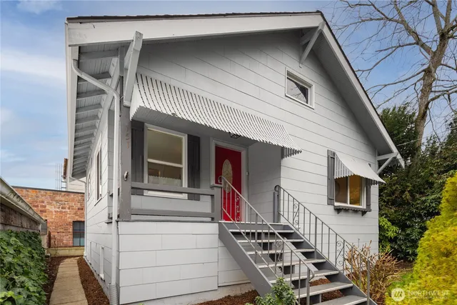 $799,000 | 151 North 77th Street, Seattle, WA 98103