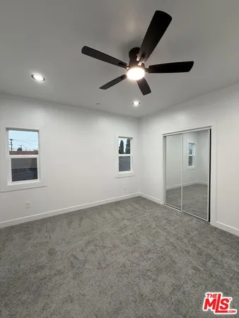 a view of utility room