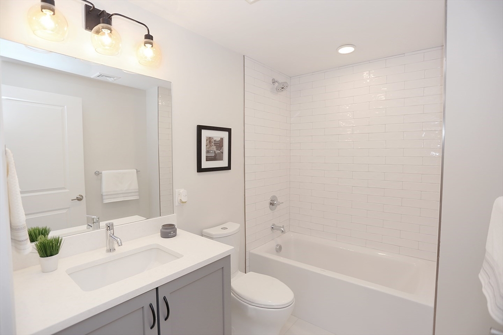 336 Chelsea Street, Unit ST Boston, MA 02128 - Photo 5 of 5