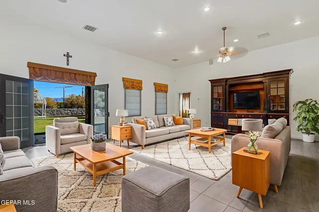 $1,200,000 | 5540 Westside Drive, El Paso, TX 79932