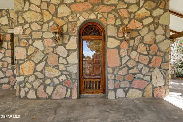 $1,200,000 | 5540 Westside Drive, El Paso, TX 79932