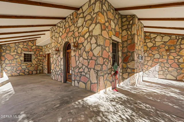 $1,200,000 | 5540 Westside Drive, El Paso, TX 79932