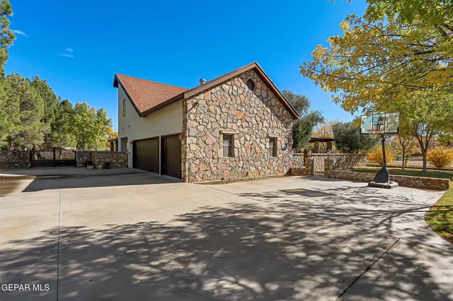 $1,200,000 | 5540 Westside Drive, El Paso, TX 79932