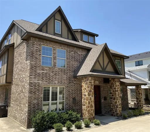 $5,000 | 2724 Forest Park Boulevard, Fort Worth, TX 76110
