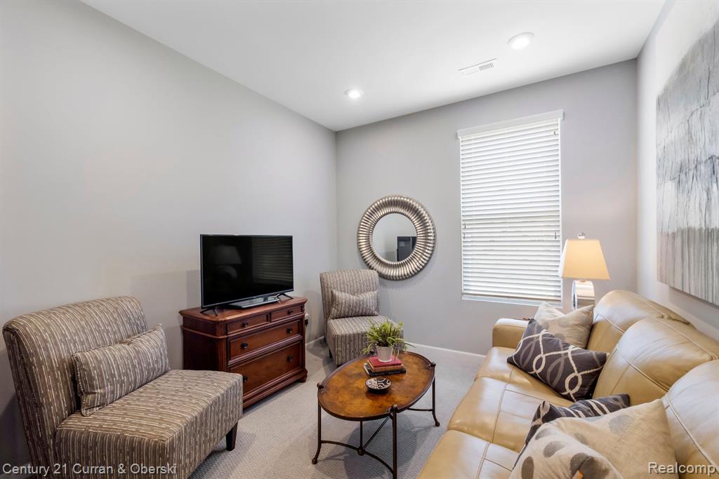 48756 Rockview Road Novi, MI 48374 - Photo 22 of 35