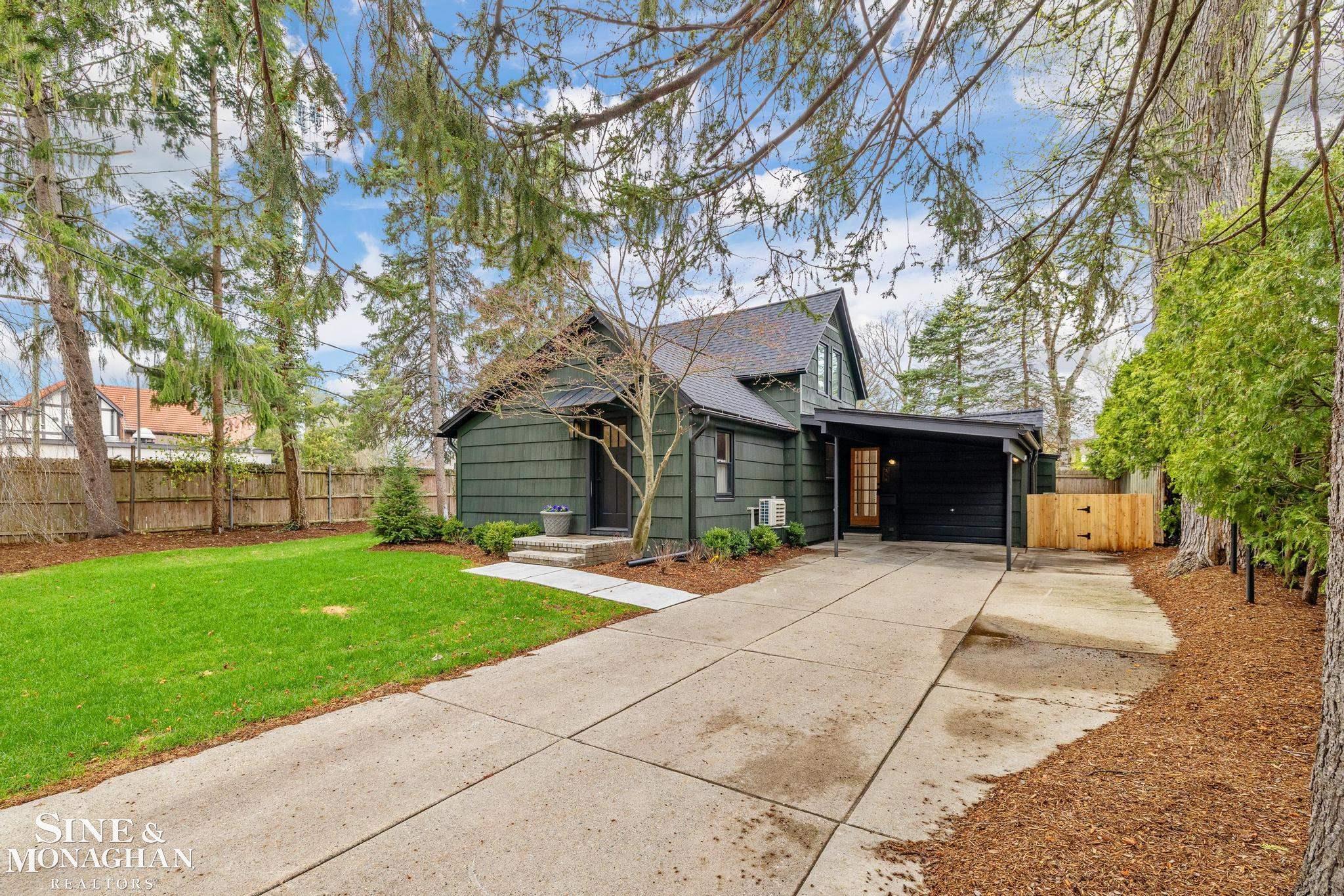 319 Beaupre Lane Grosse Pointe Farms, MI 48236 - Photo 41 of 47 Gallery Image 41