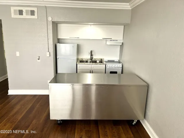 $85,900 | 311 West Ashley Street, Unit 1011, Jacksonville, FL 32202