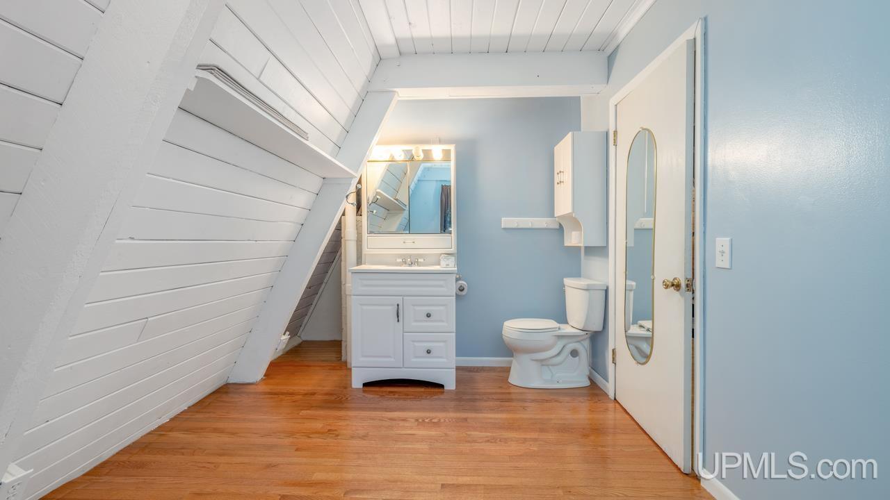 1635 Vivio Road Florence, WI 54121 - Photo 12 of 34 Gallery Image 12