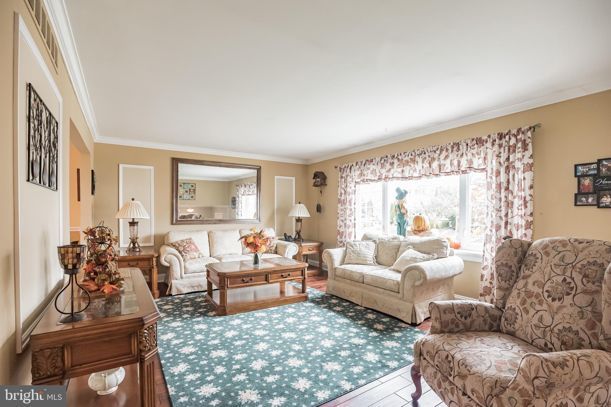 13038 Sewell Road Philadelphia, PA 19116 - Photo 14 of 30