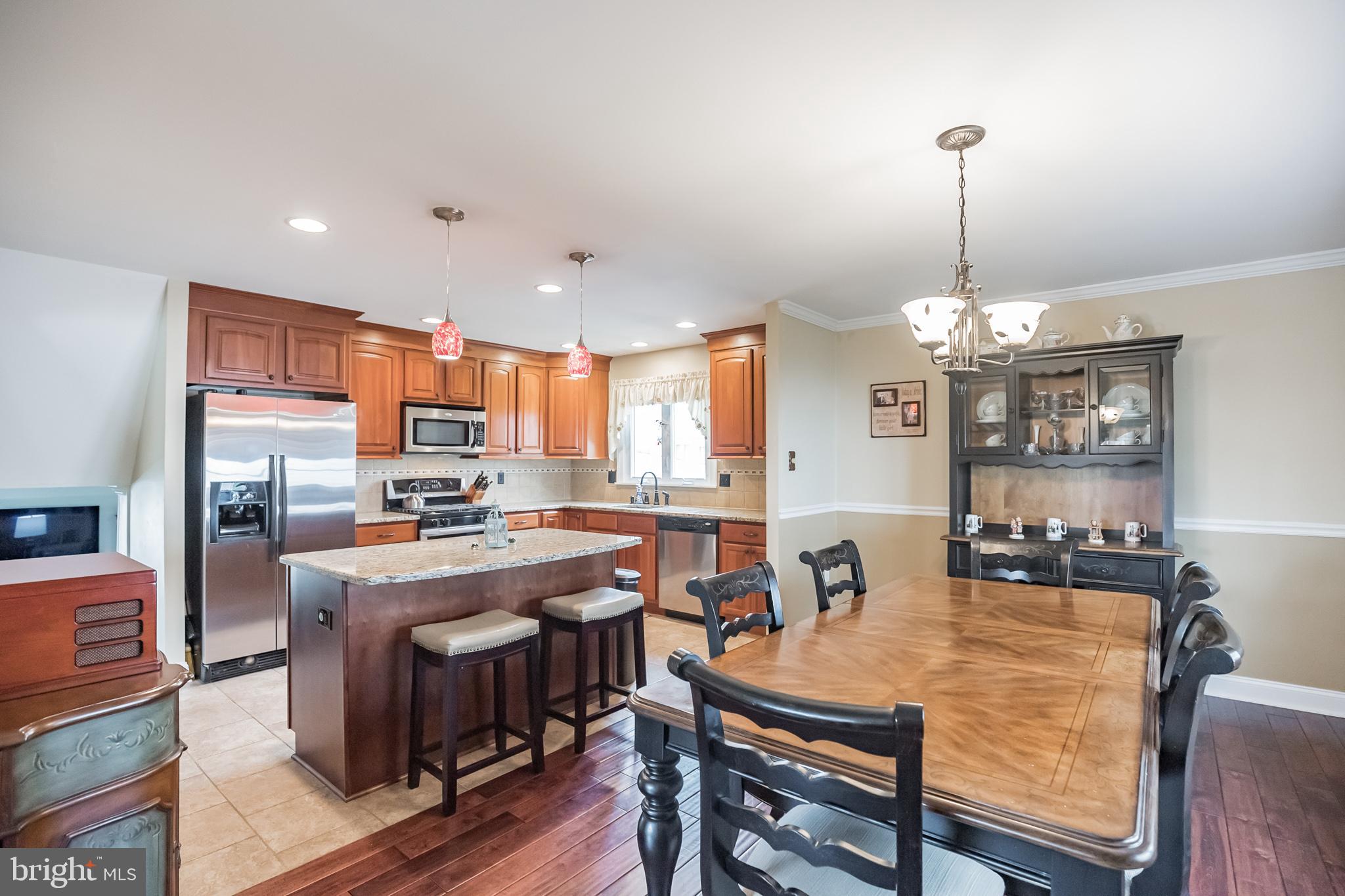 13038 Sewell Road Philadelphia, PA 19116 - Photo 7 of 30