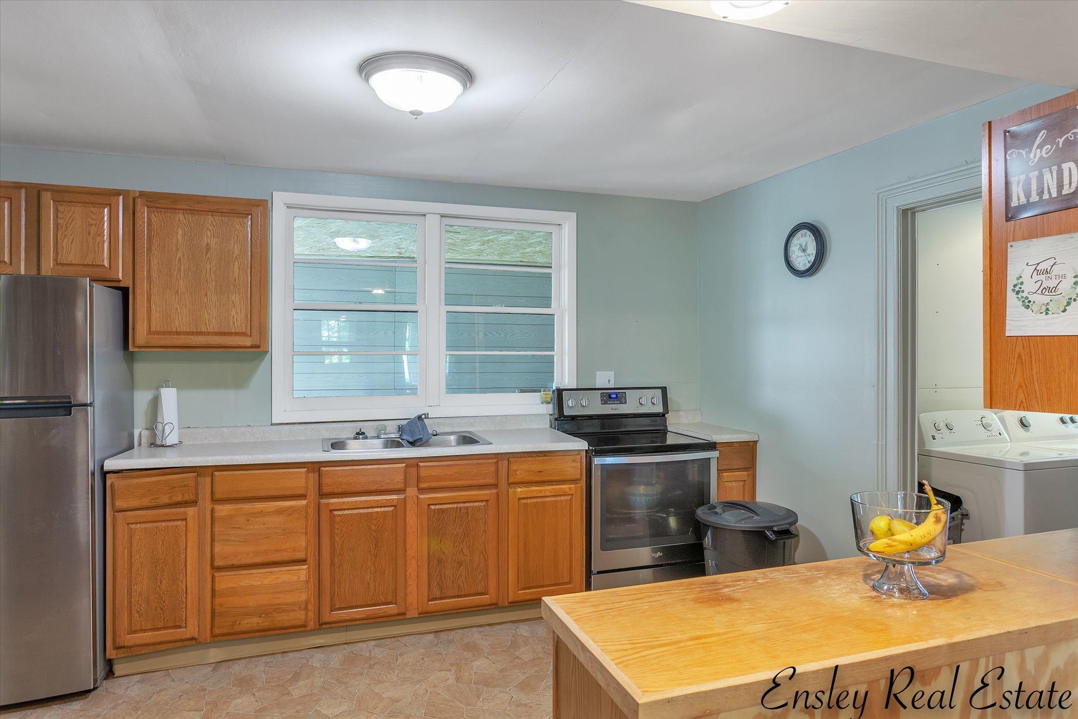 8450 Satterlee Road Lakeview, MI 48850 - Photo 16 of 28 17-8450 Satterlee Rd-Windowstill Real Es