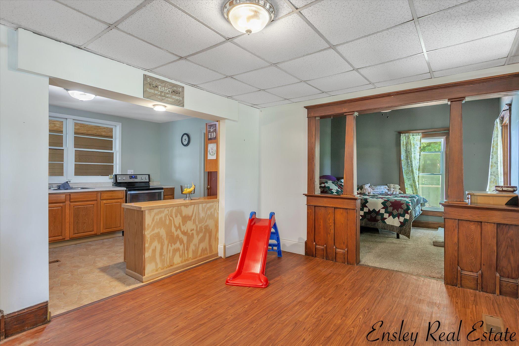 8450 Satterlee Road Lakeview, MI 48850 - Photo 8 of 28 09-8450 Satterlee Rd-Windowstill Real Es