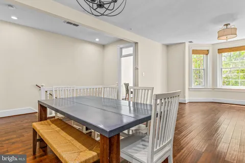 $1,299,000 | 502 G Street Northeast, Washington, DC 20002