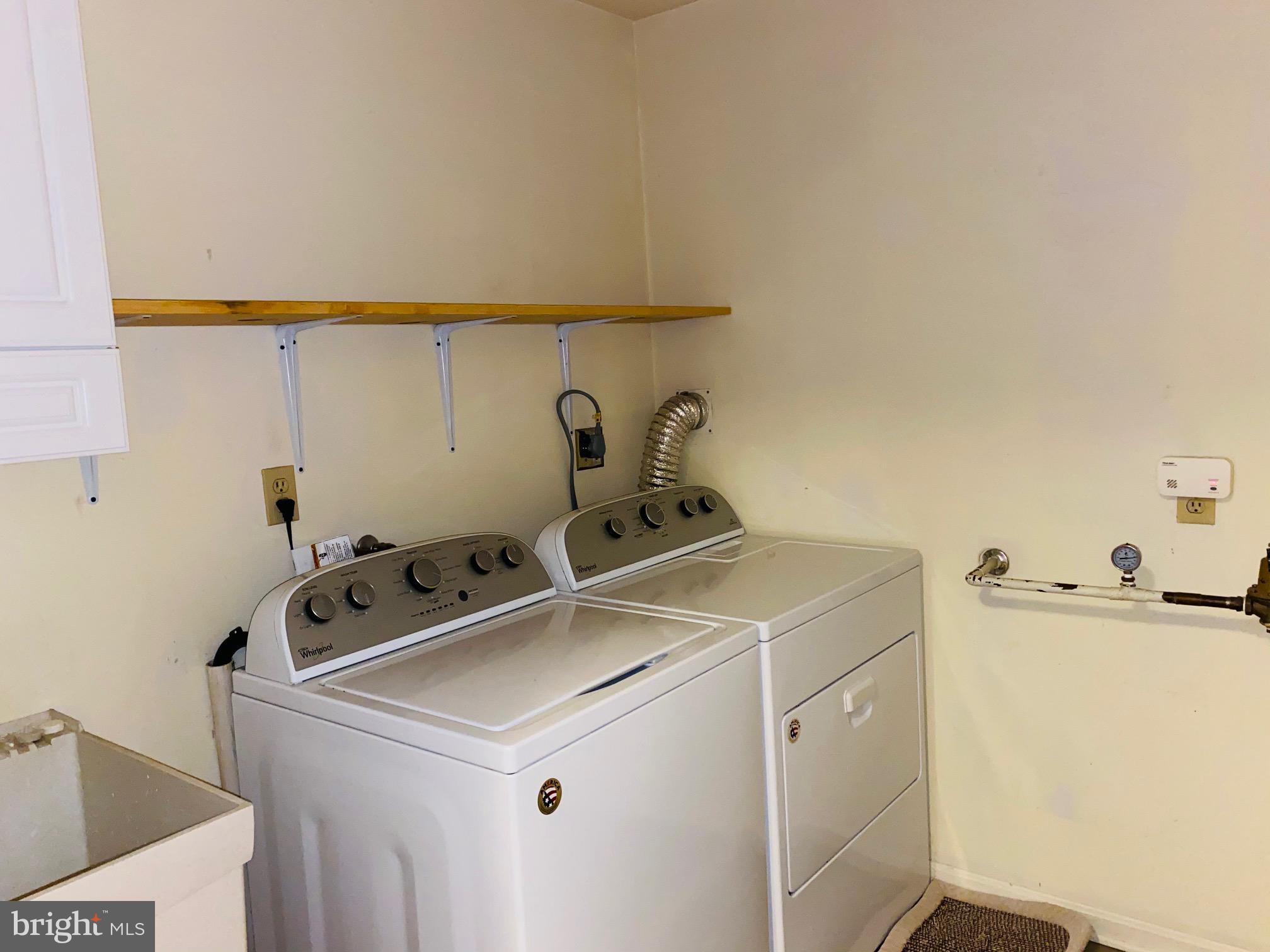 2017 Raleigh Road Hummelstown, PA 17036 - Photo 27 of 29 Laundry room with utility tub....