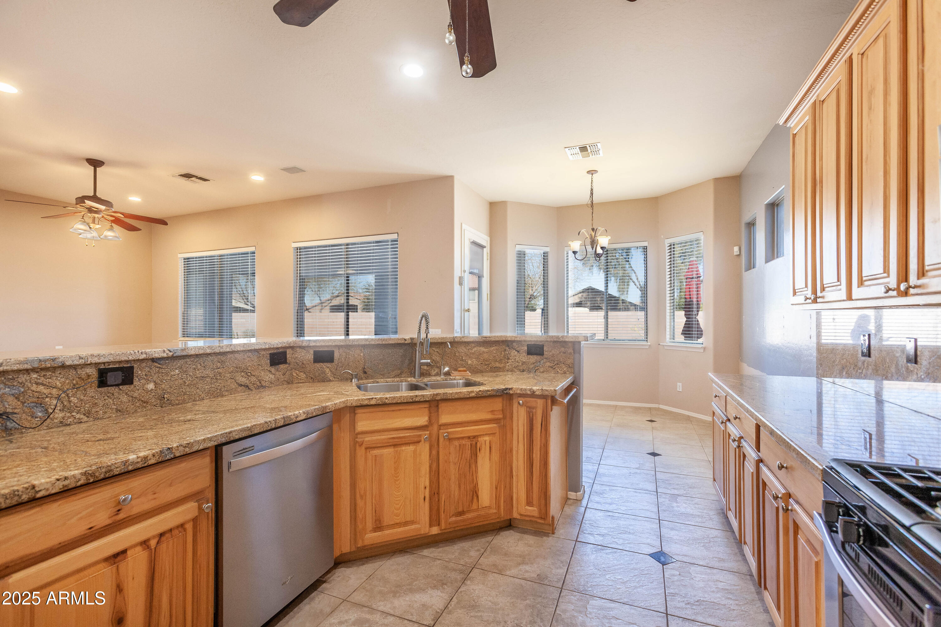43102 West Venture Road Maricopa, AZ 85138 - Photo 13 of 47 Kitchen 3