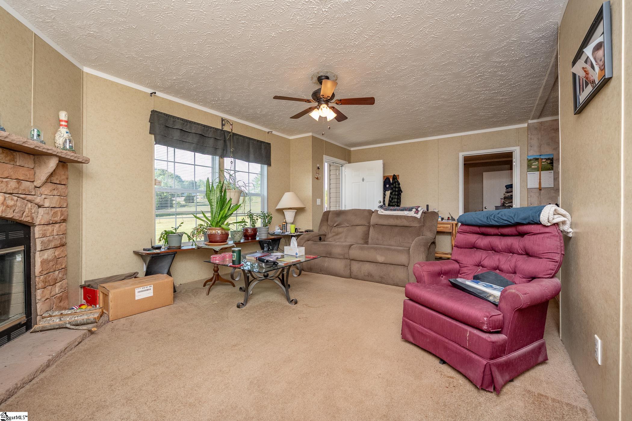 522 Acker Road Belton, SC 29627 - Photo 4 of 32
