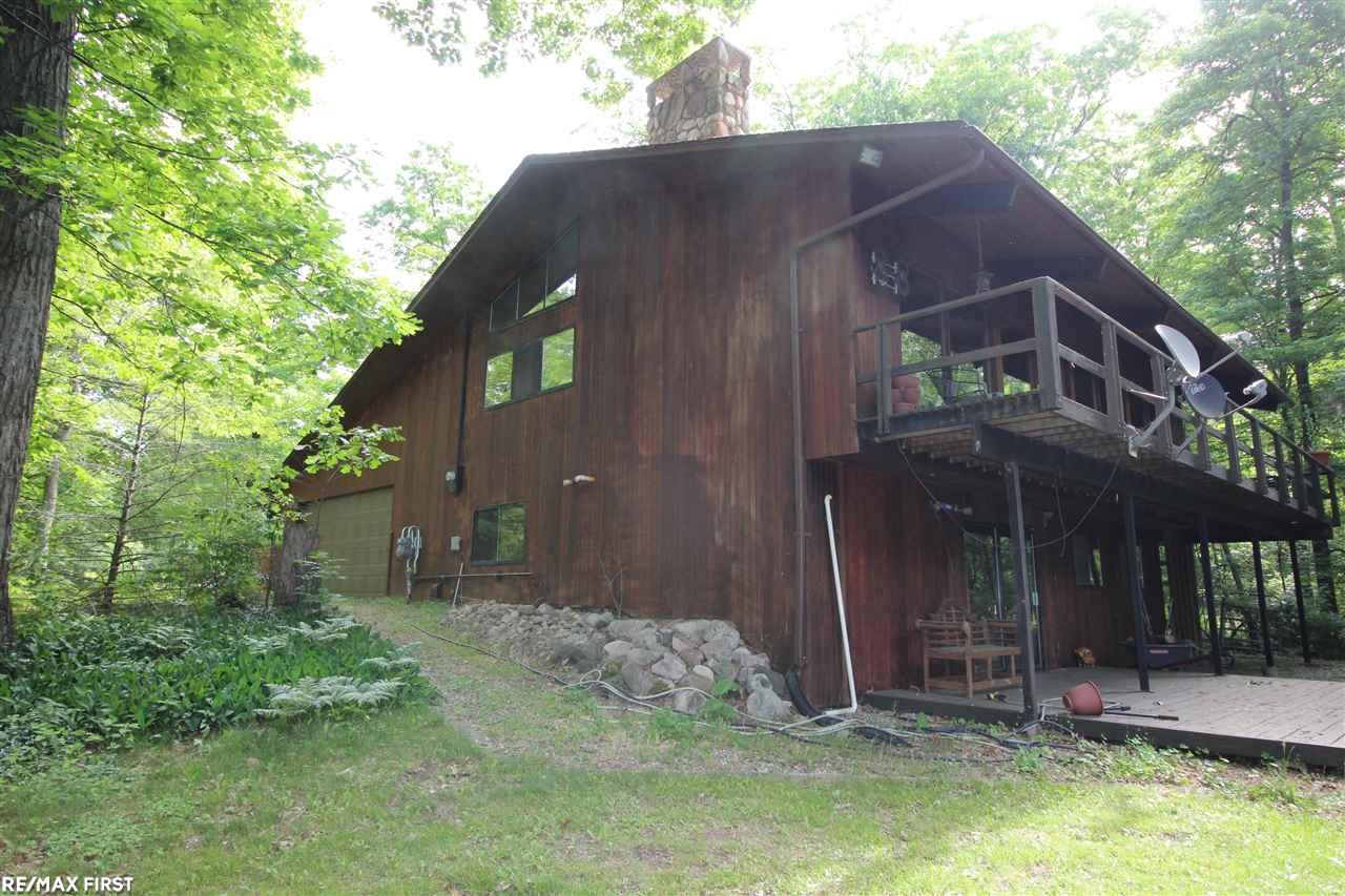 3175 Ray Road Oxford, MI 48370 - Photo 4 of 28 BACK