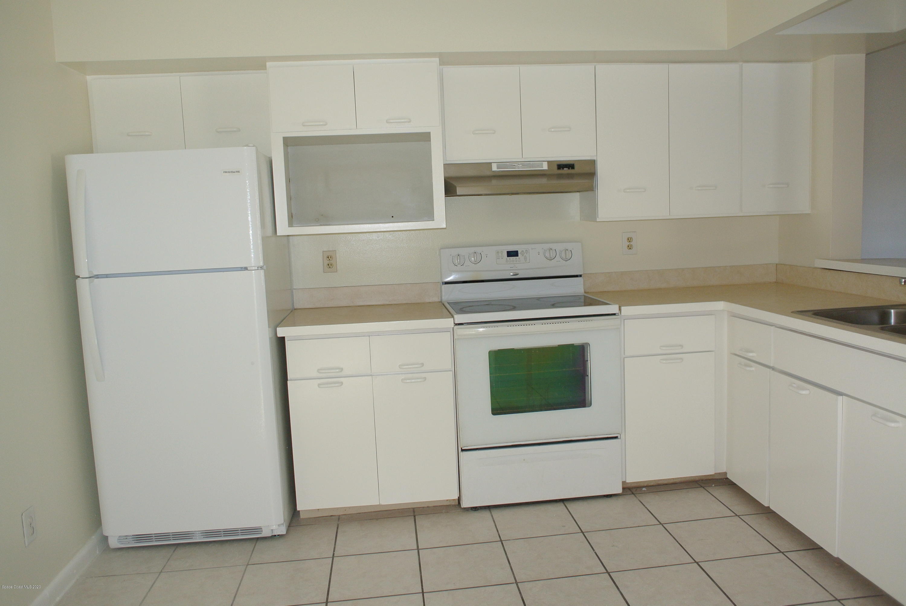 1880 Murrell Road, Unit D14 Rockledge, FL 32955 - Photo 2 of 12 DSC_1494