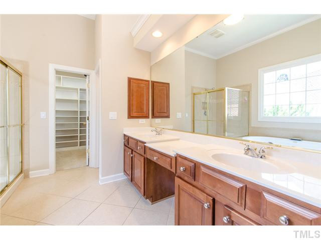 12213 Dunard Street Raleigh, NC 27614 - Photo 10 of 25 Master Bath/Spa
