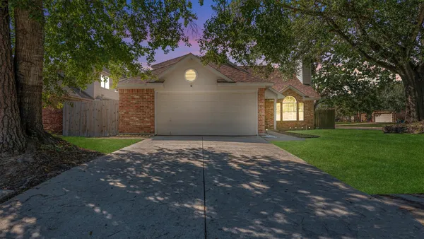 $2,100 | 22919 Prairie Bird Lane, Spring, TX 77373