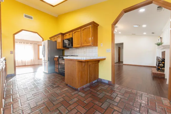 $479,900 | 2054 Irving Circle, Tulare, CA 93274