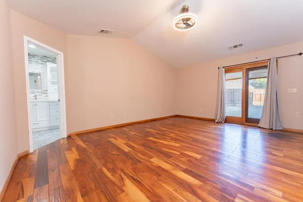 $479,900 | 2054 Irving Circle, Tulare, CA 93274