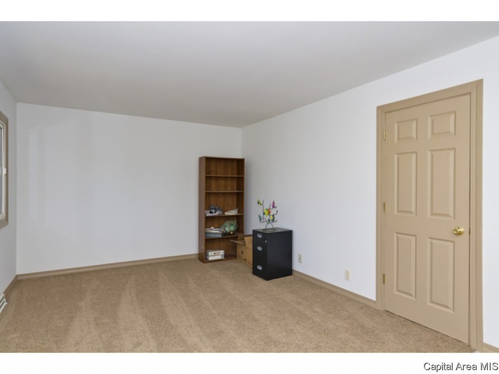6 Providence Lane Springfield, IL 62711 - Photo 5 of 21