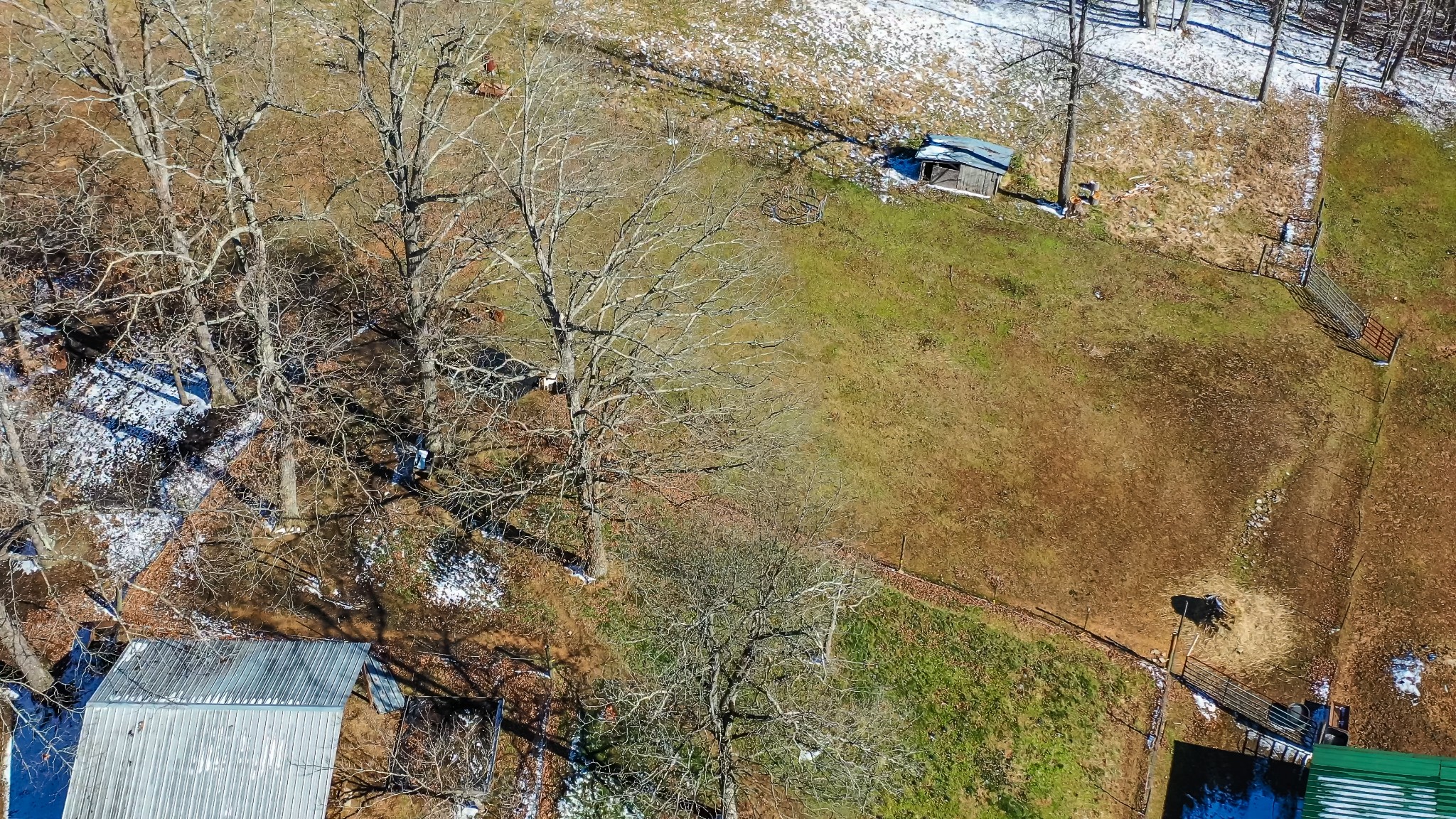 320 Old Ridge Road Sparta, TN 38583 - Photo 12 of 40 Gallery Image 12