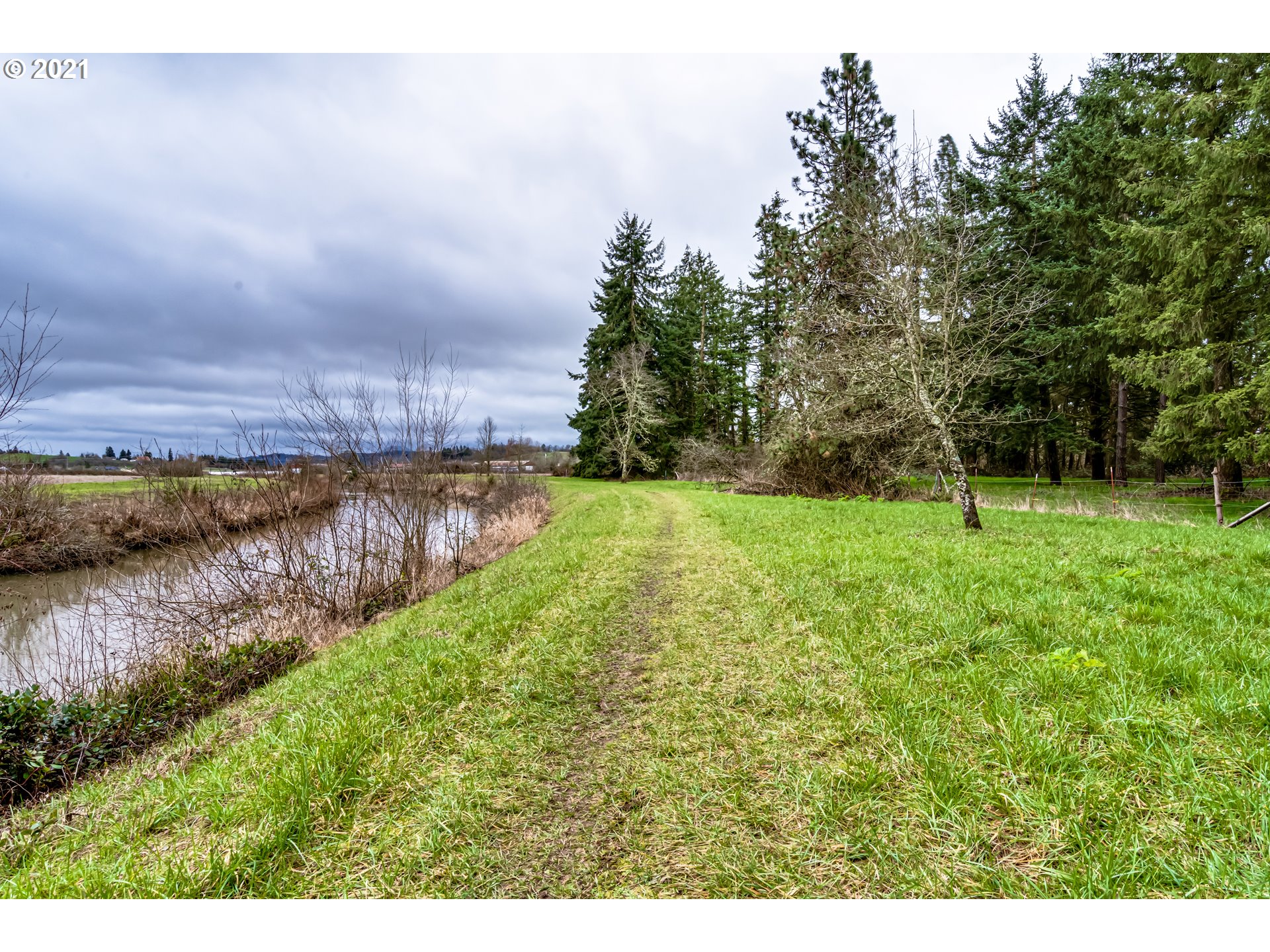 89015 Fir Butte Road Eugene, OR 97402 - Photo 16 of 21