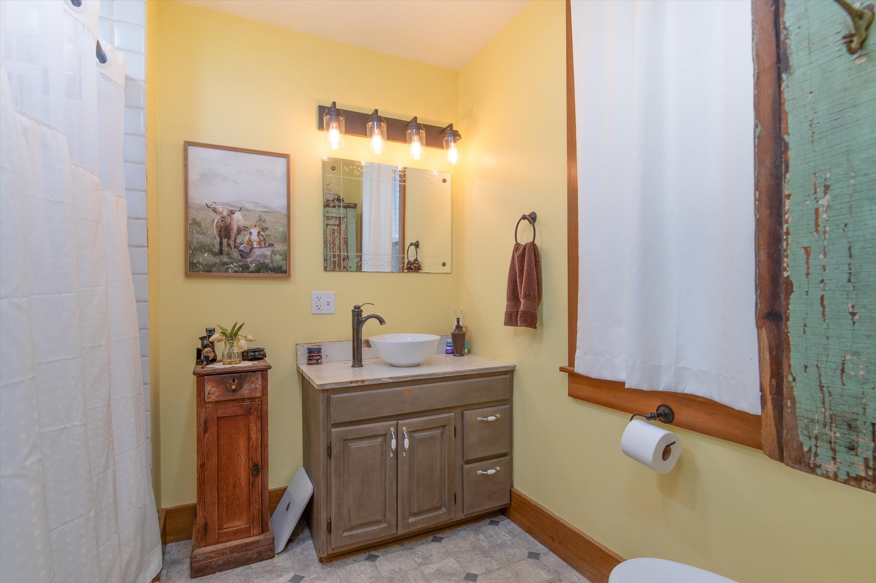 6276 Highway 2 Marshfield, VT 05667 - Photo 33 of 55