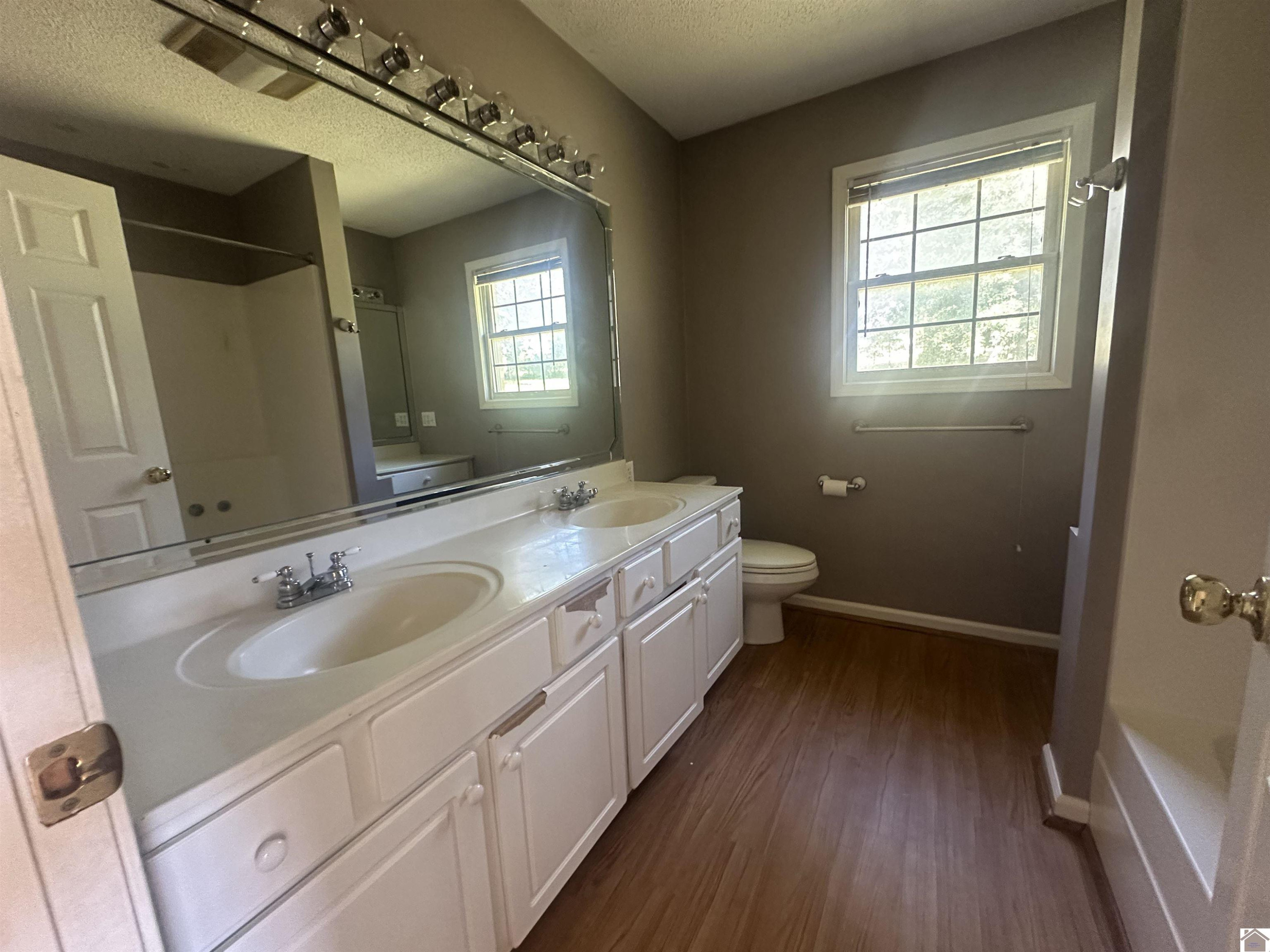 140-142 Springview Drive Paducah, KY 42003 - Photo 18 of 28 Photo 18