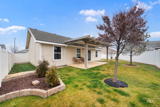 $384,999 | 19081 Harley Way, Caldwell, ID 83605