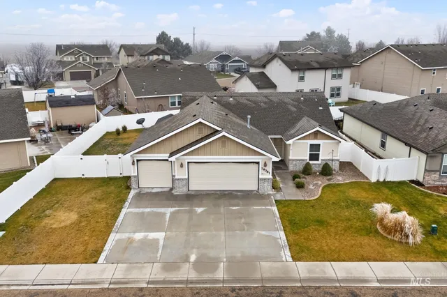 $384,999 | 19081 Harley Way, Caldwell, ID 83605