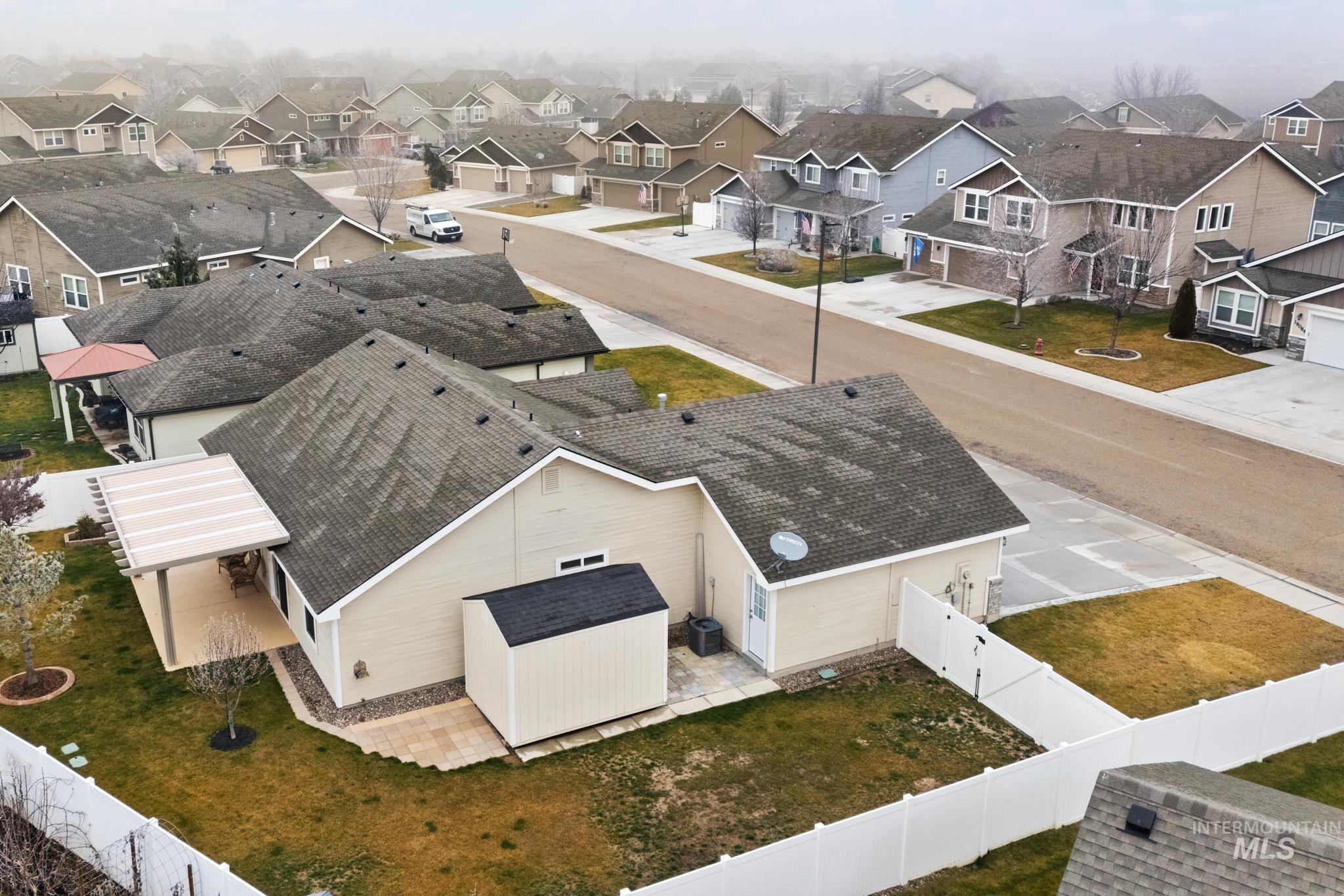 19081 Harley Way Caldwell, ID 83605 - Photo 33 of 35 Aerial view of residential area