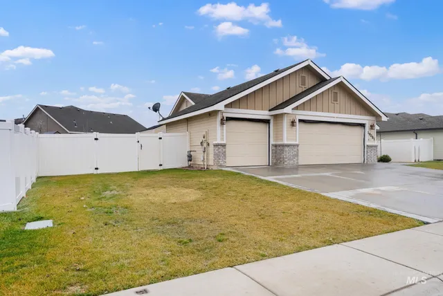 $384,999 | 19081 Harley Way, Caldwell, ID 83605