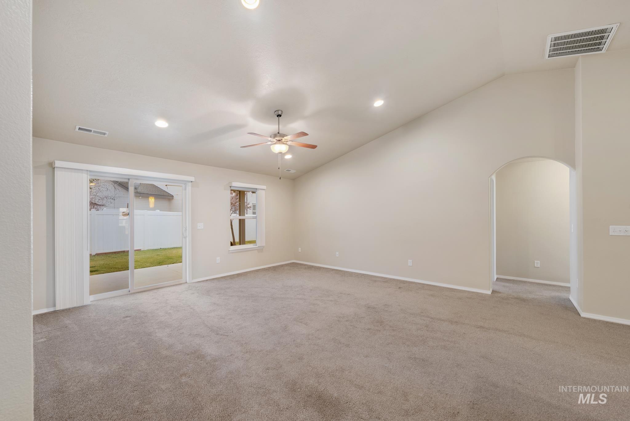 19081 Harley Way Caldwell, ID 83605 - Photo 10 of 35