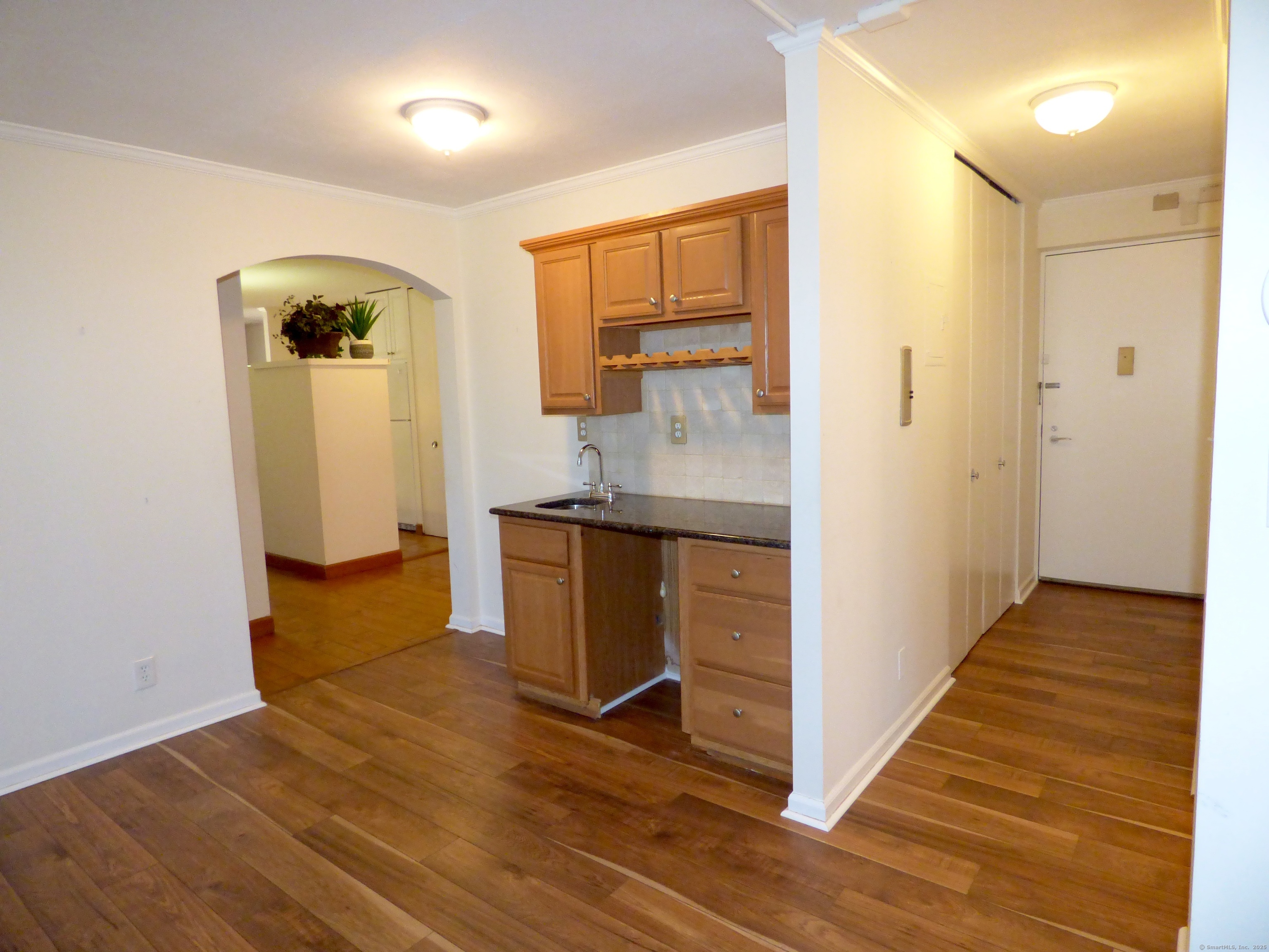 1 Gold Street, Unit 4BC Hartford, CT 06103 - Photo 26 of 35