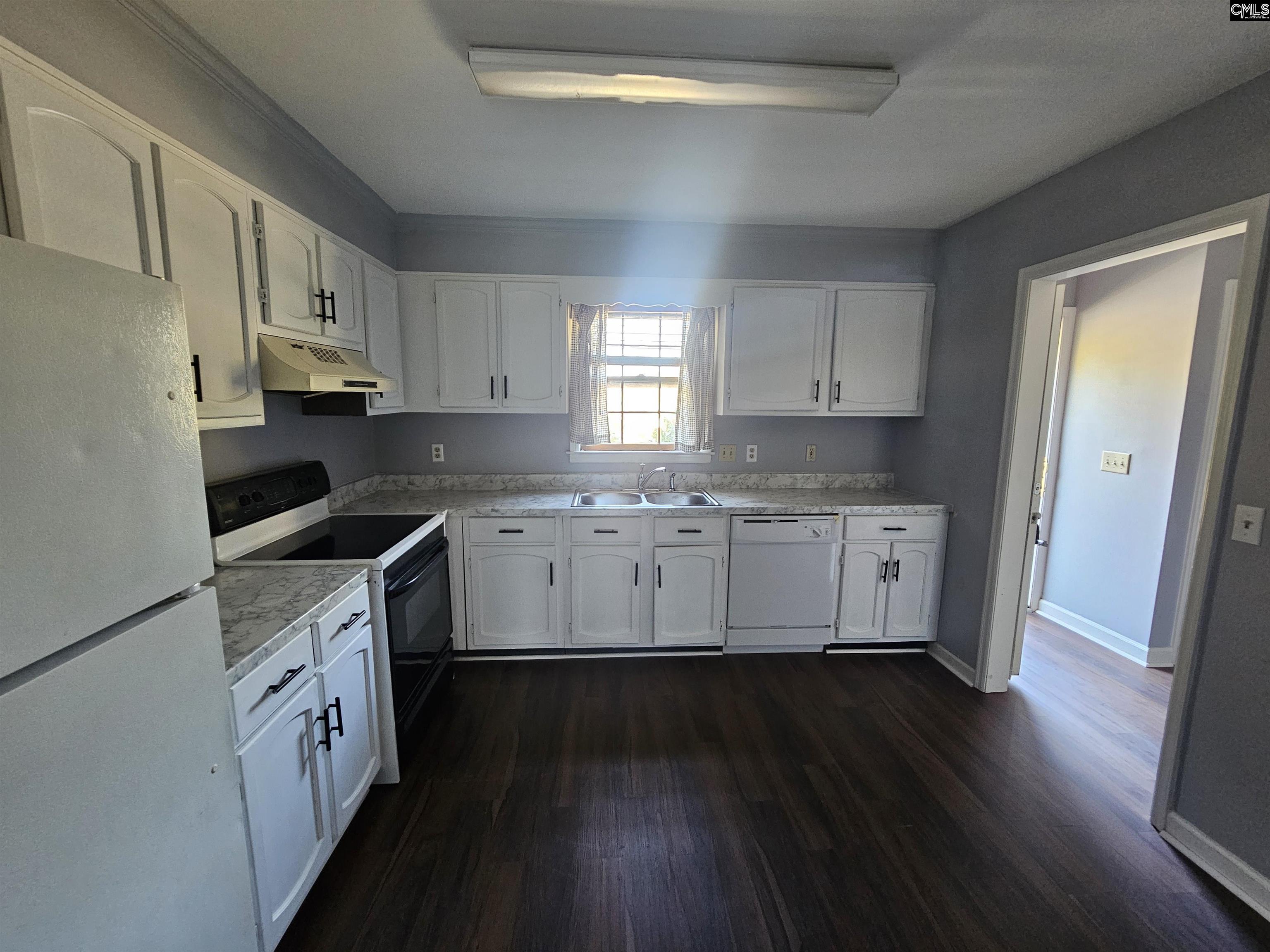 223 Rutledge Place Columbia, SC 29212 - Photo 5 of 35