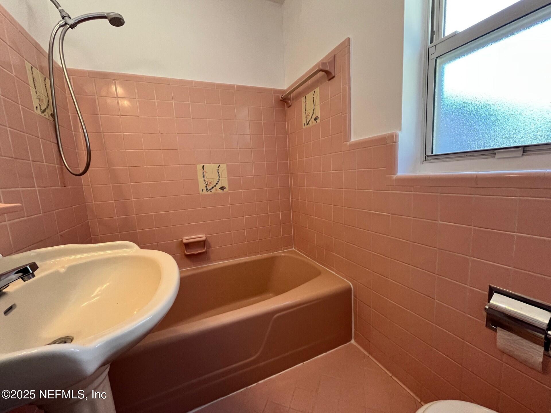 107 Weerts Road San Mateo, FL 32187 - Photo 16 of 33 Weerts Bath