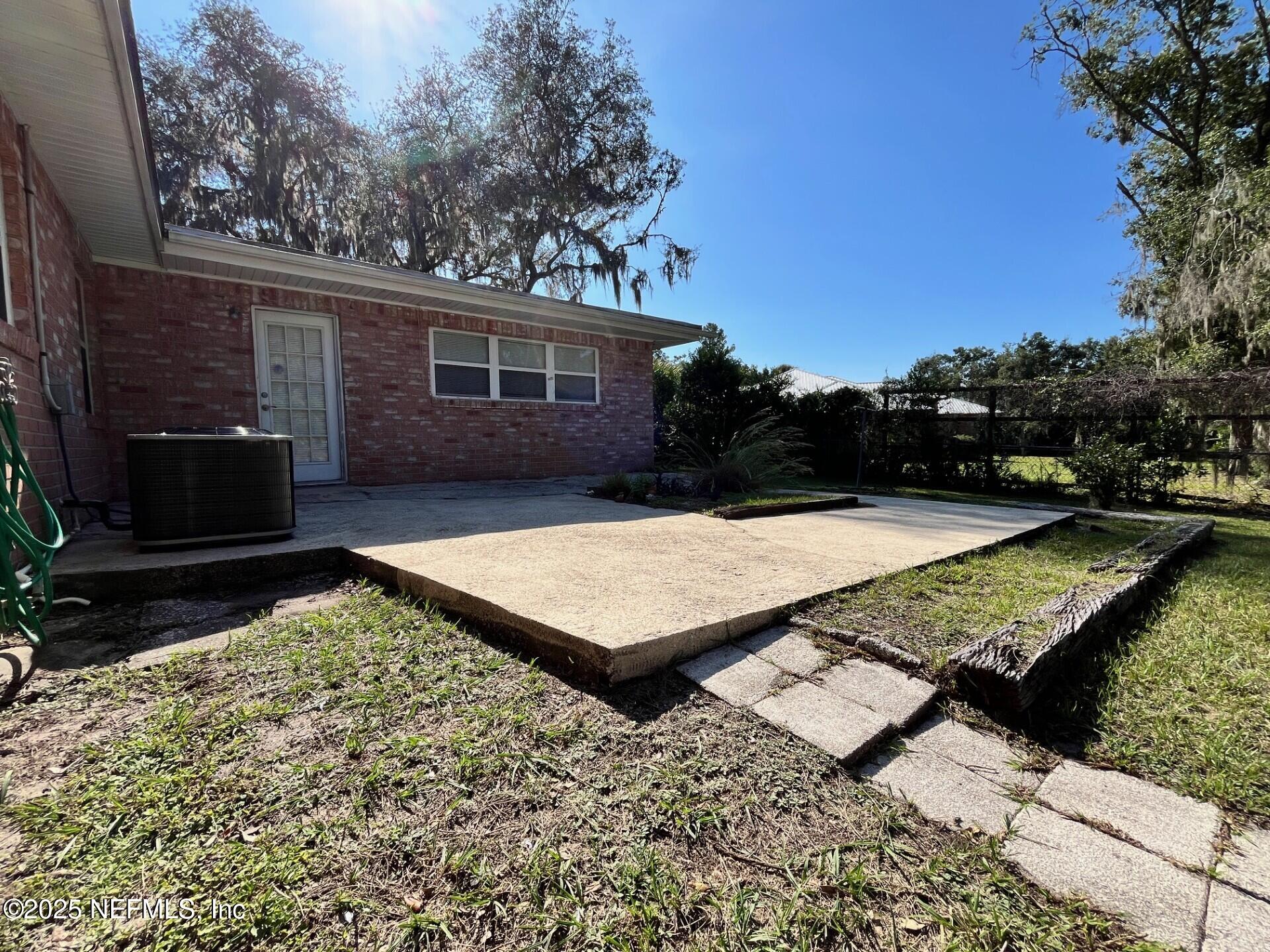 107 Weerts Road San Mateo, FL 32187 - Photo 27 of 33 Weerts Patio