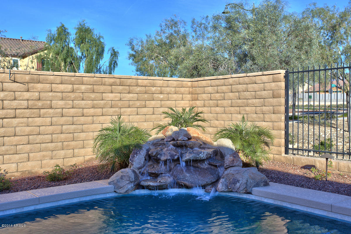 20550 West Ridge Road Buckeye, AZ 85396 - Photo 10 of 47 1-10
