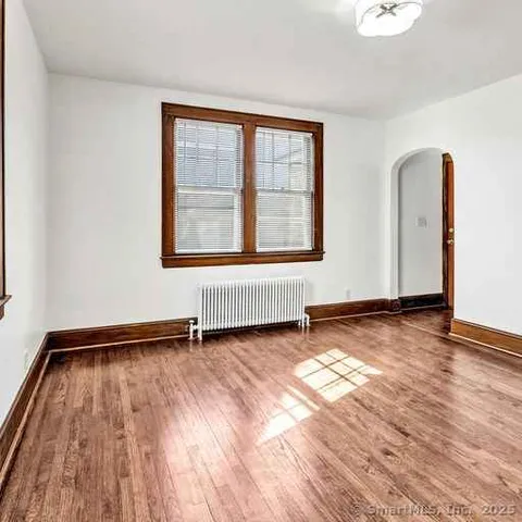 $2,200 | 48 Scofield Avenue, Bridgeport, CT 06605