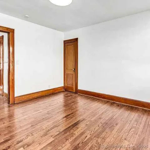 $2,200 | 48 Scofield Avenue, Bridgeport, CT 06605