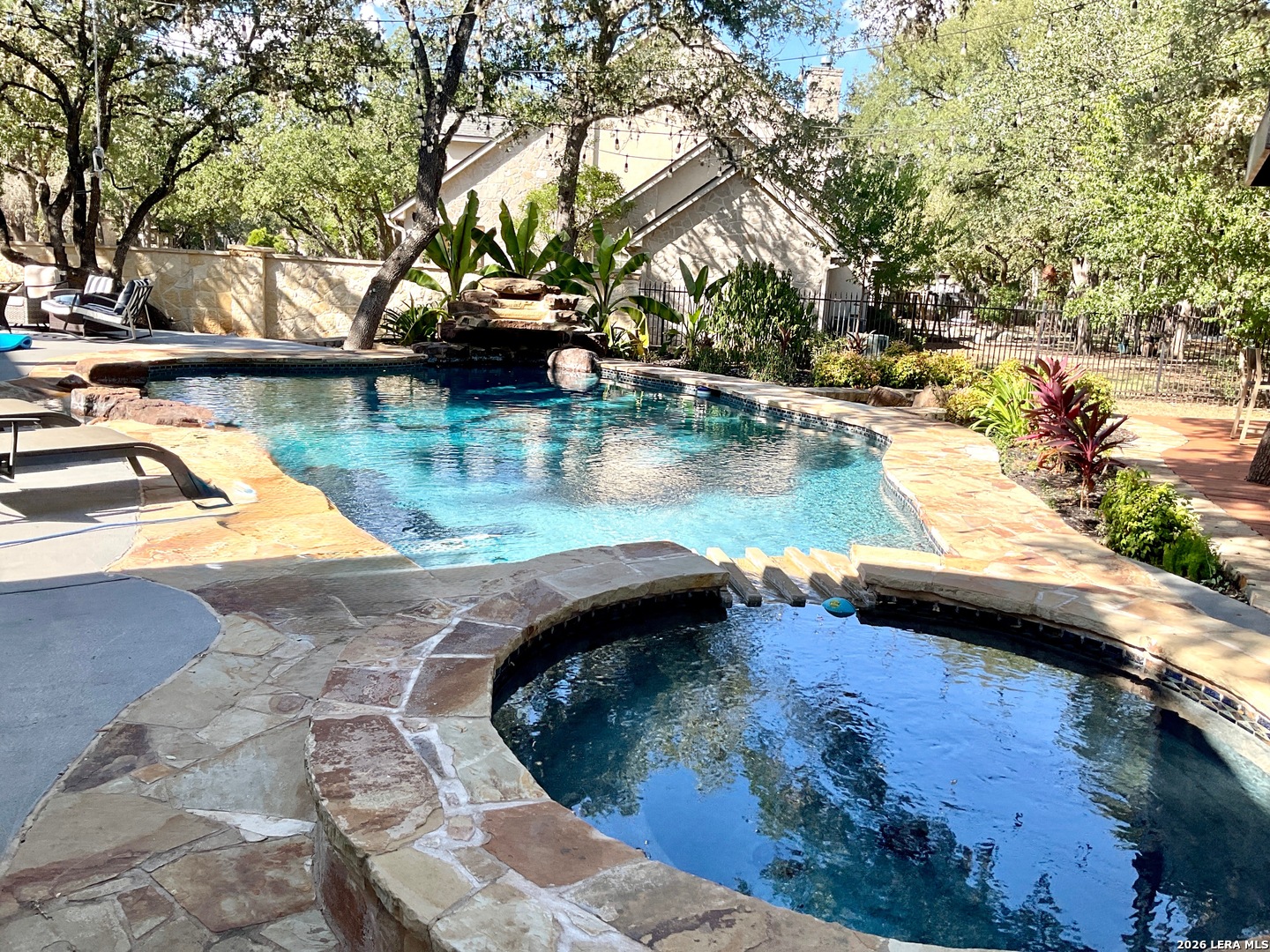 104 Kendall Ridge Boerne, TX 78015 - Photo 2 of 8 Gallery Image 2